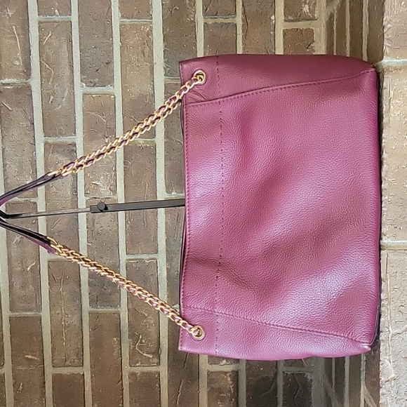 TORY BURCH Imperial Garnet McGraw Chain Slouchy Shoulder Tote - Picture 2 of 13